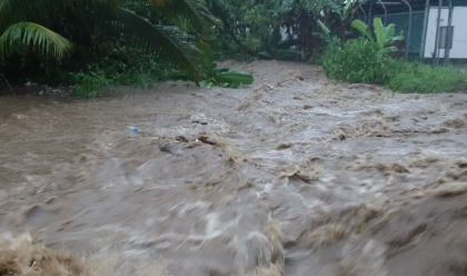 Heavy rains have caused flash floods in Honiara. Photo: SIBC.