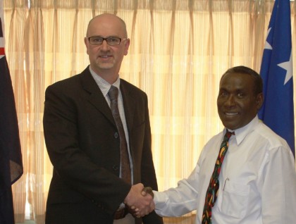 Craig Hawke and Minister Sandakabatu. Photo credit: GCU.