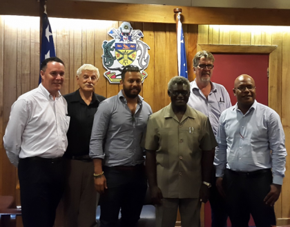 Prime Minister Manasseh Sogavare and the SICCI team who paid him the visit. Photo credit: OPMC.
