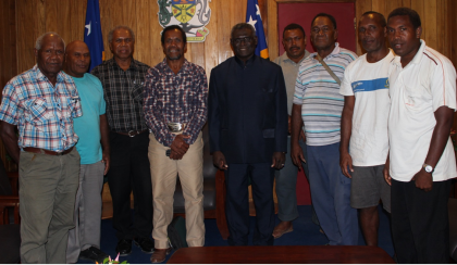 The Auluta Basin team with Prime Minister Manasseh Sogavare. Photo credit: OPMC. 