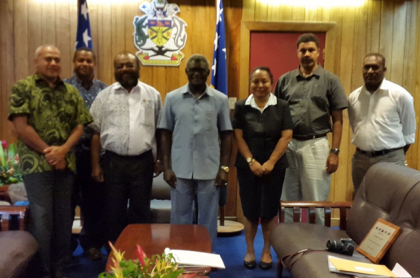 PM Sogavare and his Deputy Secretary Mr Derek Futaiasi posing with the MSG Chair Mr Tutugoro (at PM’s right) and his delegation after their discussions. Photo credit: OPMC.