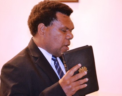 Hon Dudley Kopu sworn-in as new Minister for Agriculture and Livestock. Photo credit: GCU.