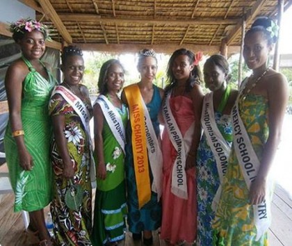 2013 Miss Solomon contestants. Photo credit: Solbrew.
