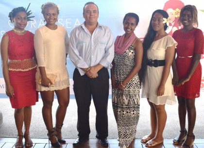 The six Queen contestants and their Platinum Sponsor rep Steve Cameron of the Coral Sea Resort and Casino. Photo credit: Island Sun.