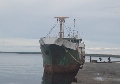Abandoned ship sparks oil spill fears in Russell Islands