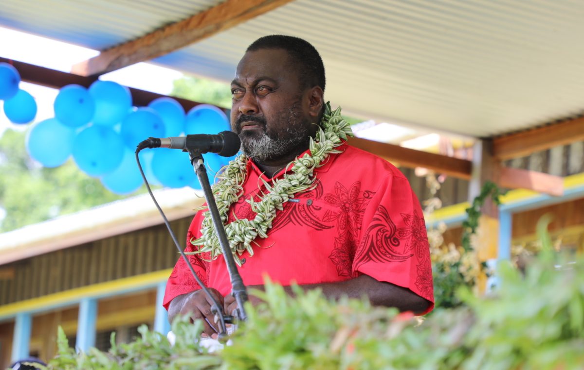 HON TAUSINGA LIGHTS UP BARASIPO SCHOOL - Solomon Islands Broadcasting ...